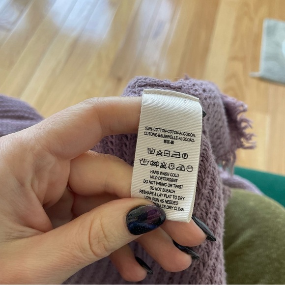 FREE PEOPLE Moonshine Cold Shoulder Waffle Knit Purple V-Neck Sweater Size Small - Picture 7 of 10